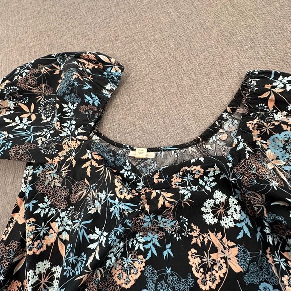 Brand New!‎ a.n.a a new approach Floral Dress Puffy Short Sleeves Small MSRP $60 - Picture 12 of 15